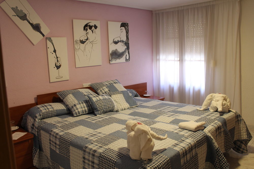 Pension Ubeda Fuenmayor エクステリア 写真